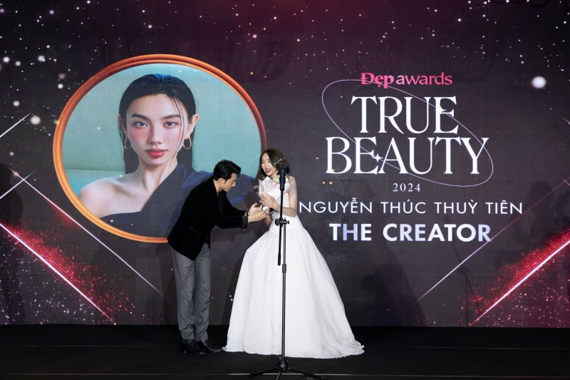 Thuỳ Tiên nhận giải thưởng uy tín