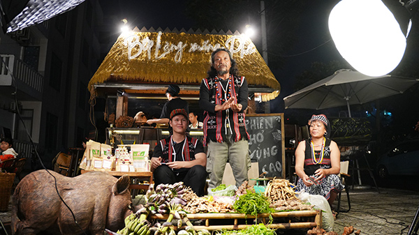 Dự án "Bếp làng xuống phố" của Làng Tom Sara Đà Nẵng.