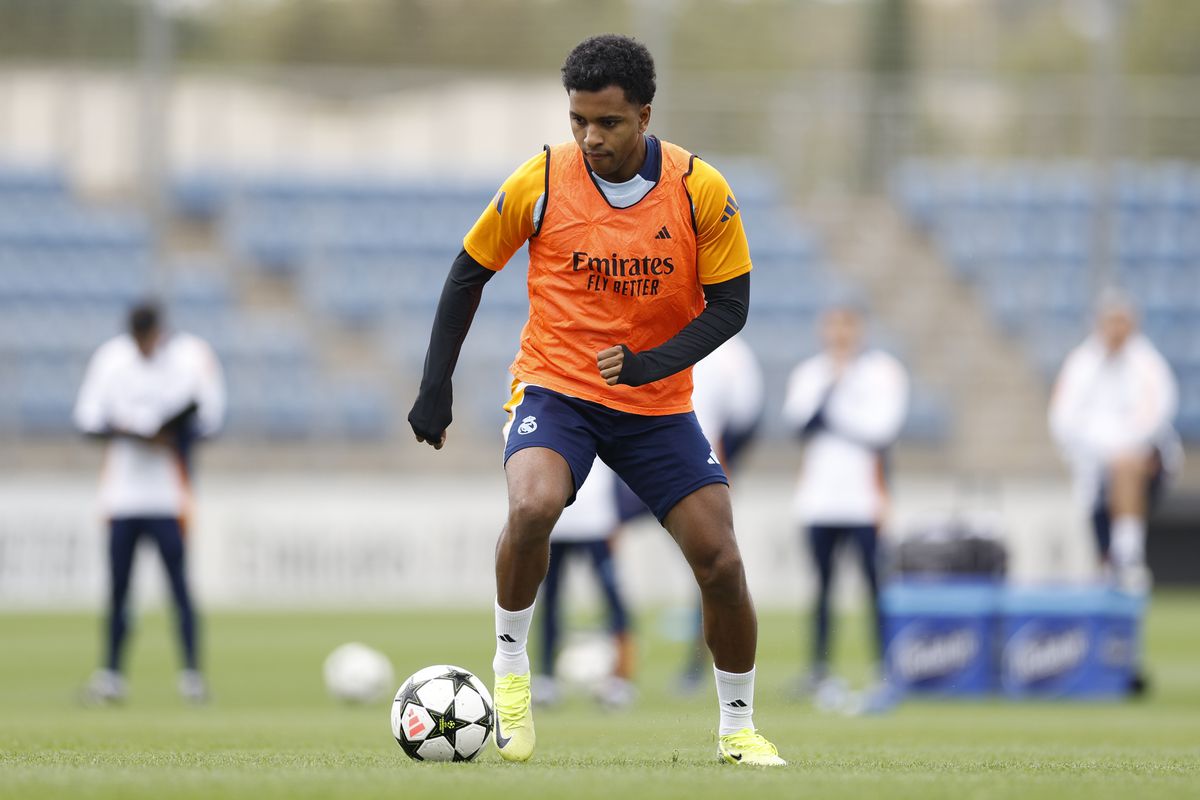 Rodrygo xếp sau Saka.