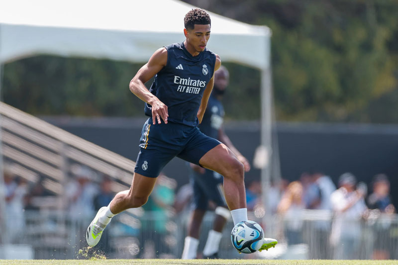 Jude Bellingham chia sẻ vị trí dẫn đầu cùng với Yamal.