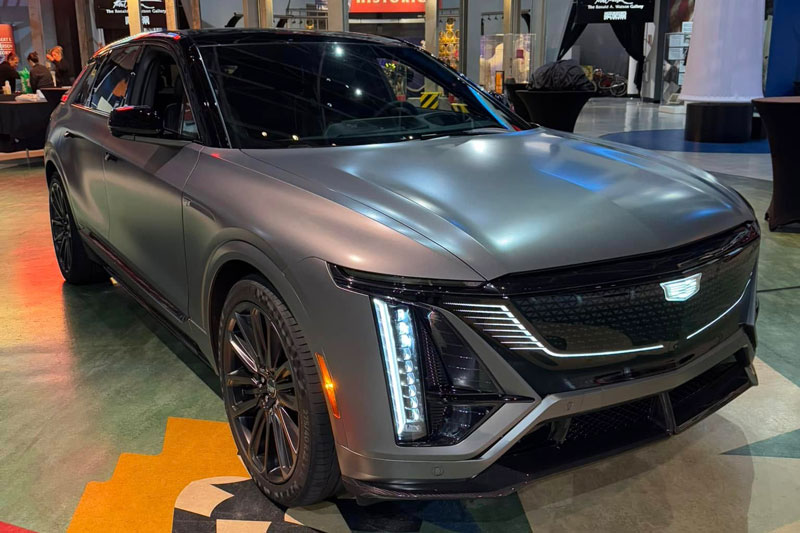 Cadillac Lyriq-V 2026.