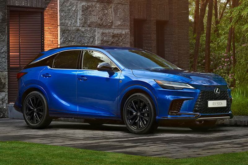 Lexus RX 500h.