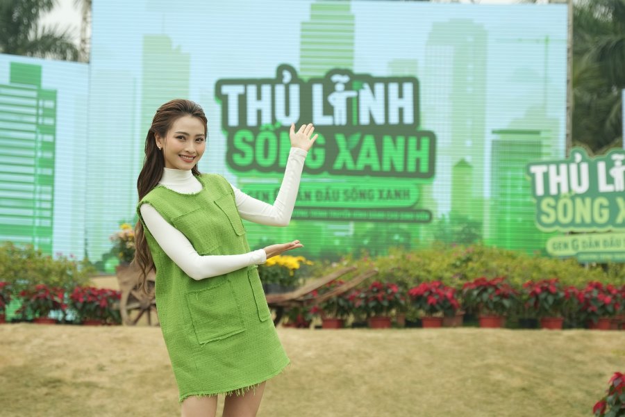 MC Mù Tạt dẫn dắt chương trình