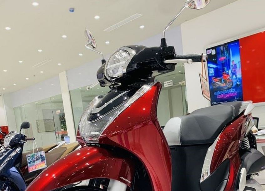 Giá xe Honda SH Mode giữa tháng 2/2025 'tụt xuống đáy': Lấn át cả LEAD và Vision vì quá rẻ