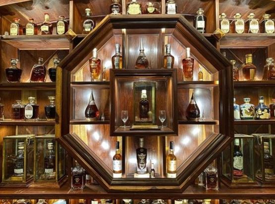 Đại gia Việt chi 6.000 tỷ sưu tầm rượu quý, chai đắt nhất nhận kỷ lục Guinness giá bằng cả gia tài