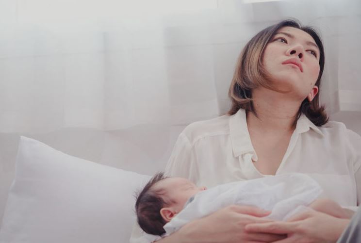 Vừa vượt cạn chưa bao lâu, nàng dâu trẻ đã bị mẹ chồng thúc ép sinh con trai