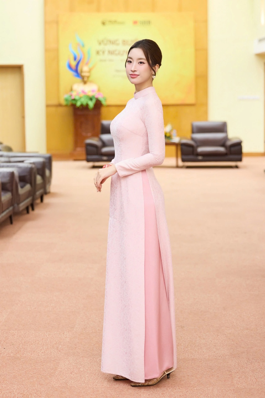 Hoa hậu Đỗ Mỹ Linh