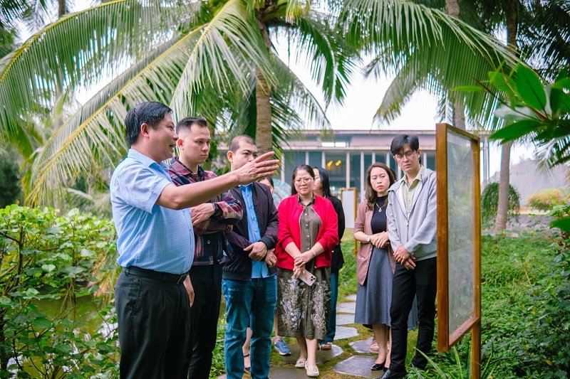 Câu lạc bộ Khởi nghiệp Xanh Bình Định (GreenIF Bình Định), trao đổi thông tin về các ý tưởng mới tại Trung tâm ICISE.