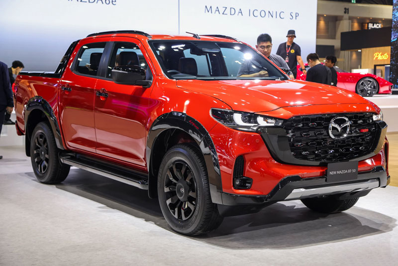 Mazda BT-50 2025.