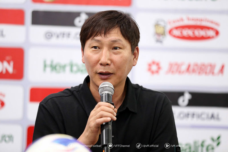 HLV Kim Sang-sik. Ảnh: VFF.