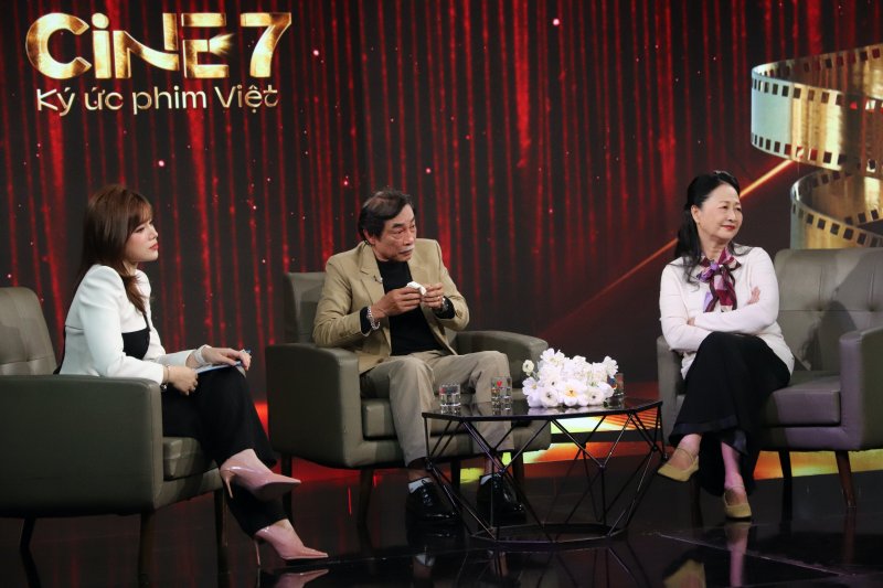 NSND Như Quỳnh và Nghệ sĩ Viết Liên xúc động trước phân đoạn thay đổi của chị Nhân - phim “Ngày lễ thánh”