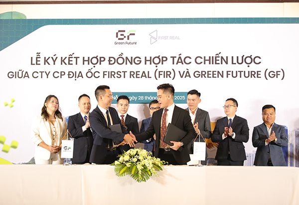 Ký kết hợp tác chiến lược giữa Green Future và First Real tại Đà Nẵng sáng ngày 28/3.