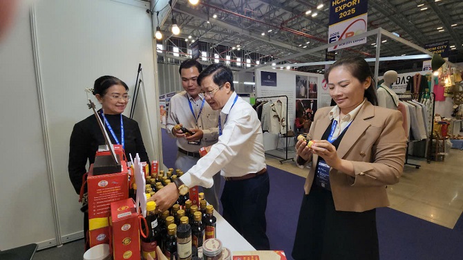 Giám đốc Sở Công Thương tỉnh Kiên Giang Trương Văn Minh