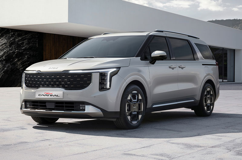 Kia Carnival Hybrid.