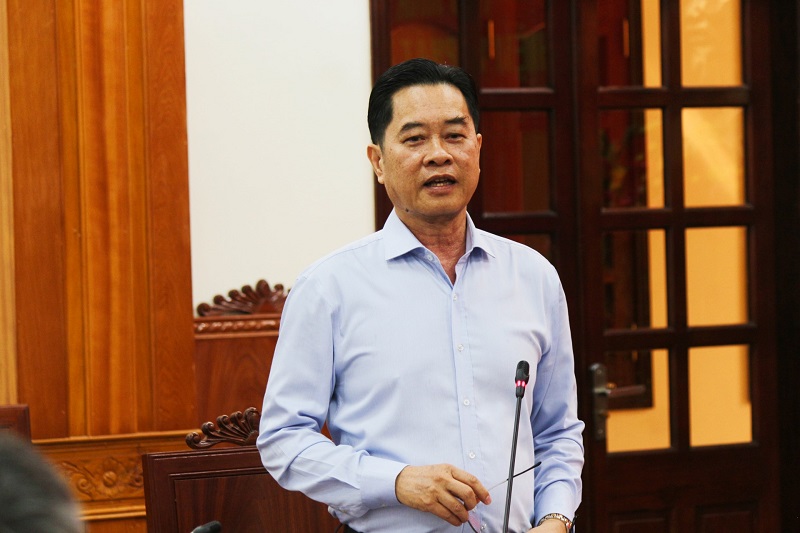 Ông Nguyễn Thành Hải - Giám đốc Sở Tài chính tỉnh Bình Định, trả lời các câu hỏi của phóng viên báo chí. 