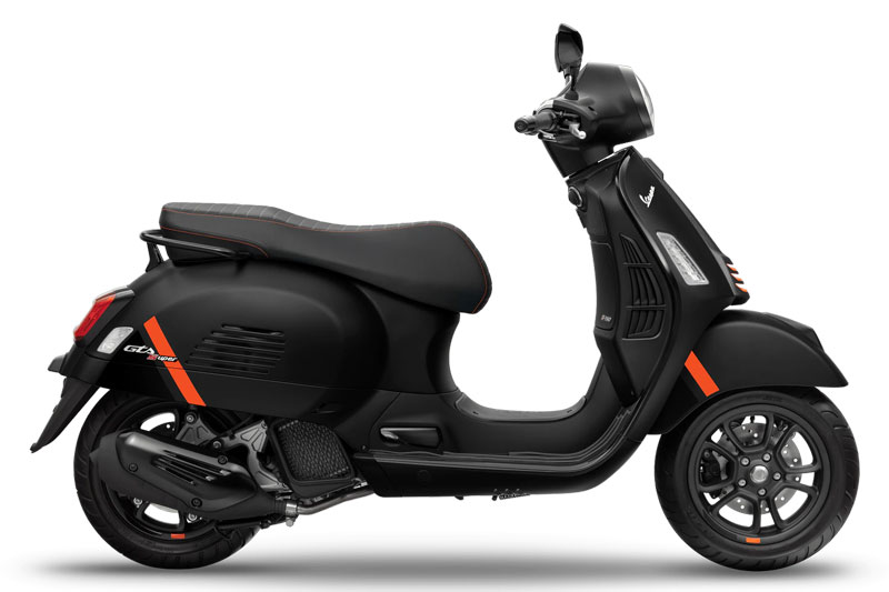 Vespa GTS Super Sport 150.