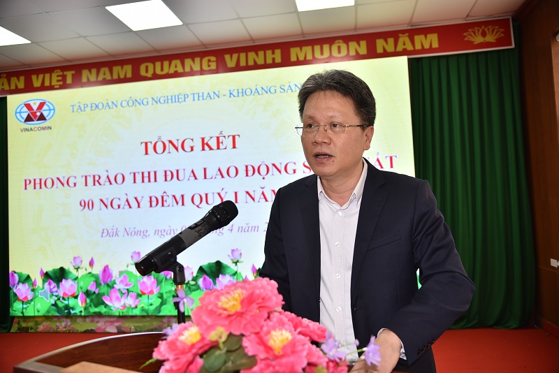 Ông Nguyễn Tiến Mạnh - Phó Tổng giám đốc TKV, phát biểu tại hội nghị tổng kết.