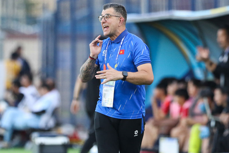 HLV Cristiano Roland. Ảnh: VFF.