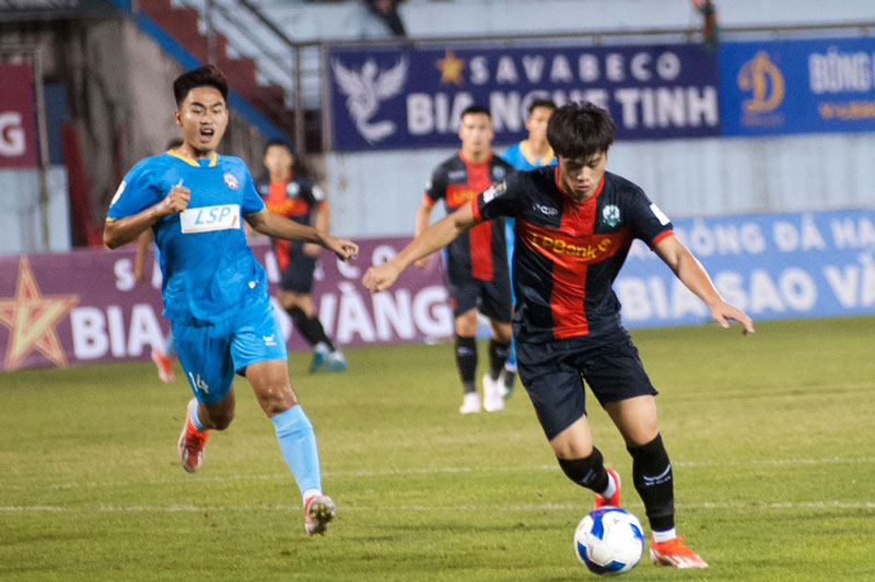 Nguyễn Quốc Việt.