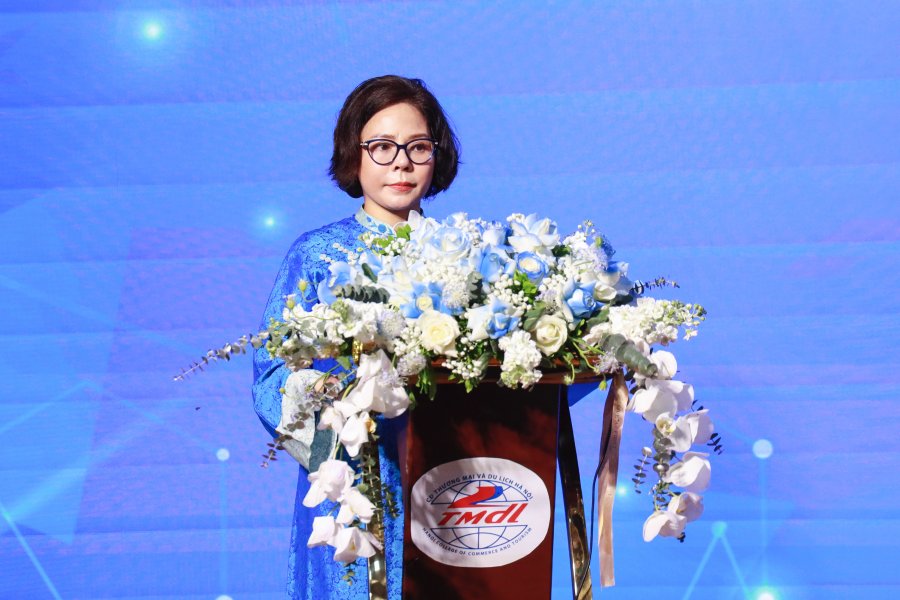 TS. Trịnh Thị Thu Hà - Hiệu trưởng Trường Cao đẳng Thương mại và Du lịch Hà Nội.