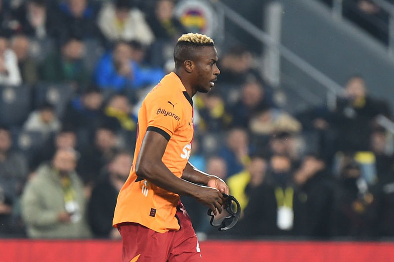 Osimhen sắp đầu quân cho Man Utd? Ảnh: Getty.