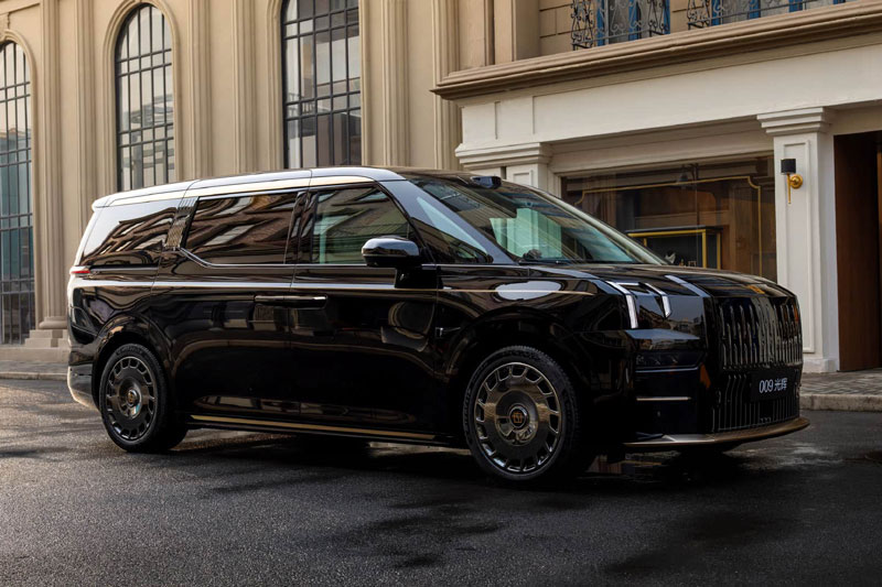 Zeekr 009 Grand Collector Edition.