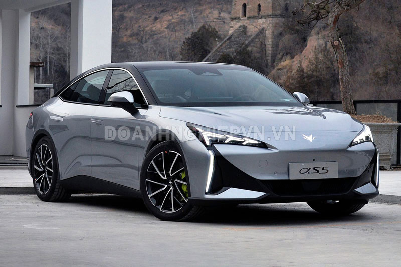 Arcfox Alpha S5 2025.