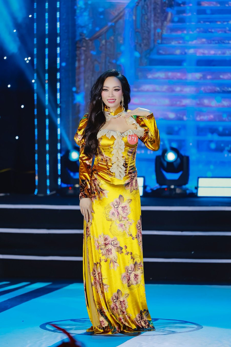 :“Tôi mong muốn đồng hành và tiếp thêm động lực cho những người phụ nữ đang trên hành trình khẳng định giá trị bản thân. Chúng ta xứng đáng được tỏa sáng – không chỉ vì thành công, mà vì những điều tốt đẹp mình có thể trao đi.”