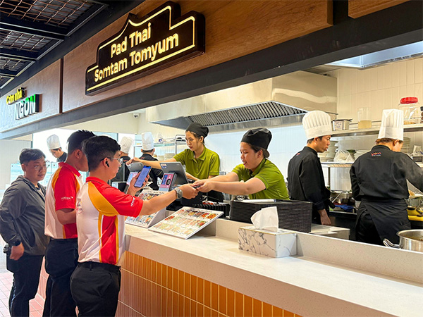 Đây không chỉ là một khu ăn uống thông thường mà còn là tổ hợp ẩm thực sáng tạo, hiện đại.