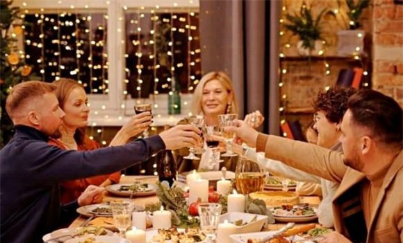 tỷ phú Warren Buffett, lãng phí tiền bạc, người nghèo