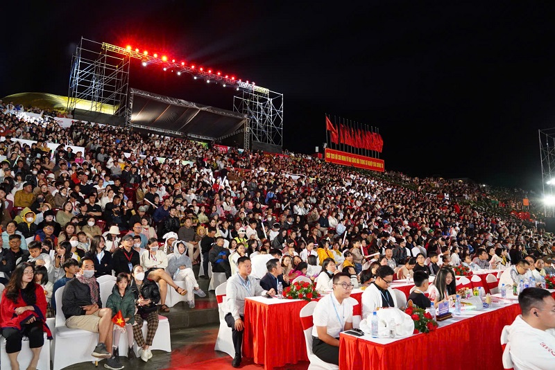 Người dân, du khách "đại tiệc" vuc điệu và âm nhạc tại   Dalat Best Dance Crew 2025 – Hoa Sen Home International Cup