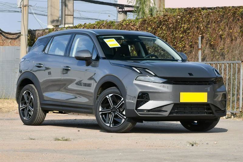 Lynk & Co 06 EM-P 2025.