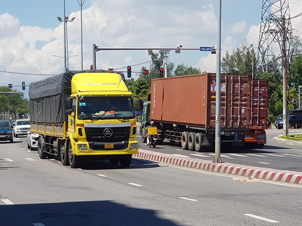 thị trường vận tải hàng hóa trên địa bàn đang phục hồi mạnh mẽ là minh chứng cho sự tái kích hoạt chuỗi cung ứng và hoạt động sản xuất, thương mại tại Đà Nẵng.