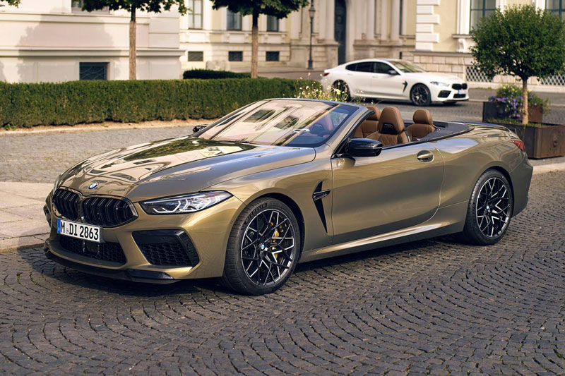 BMW M8 Convertible 2025.