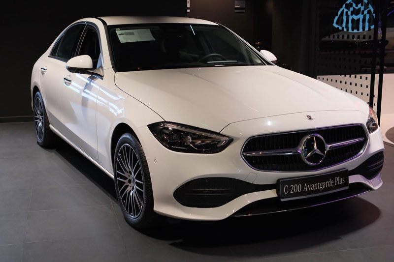 Mercedes-Benz C-Class 2025.