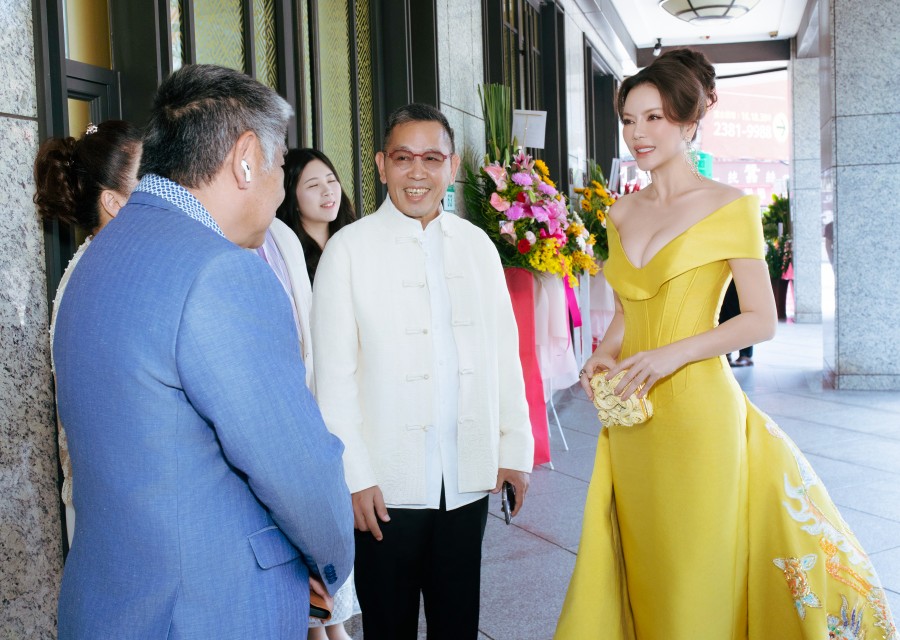 Với khả năng giao tiếp khéo léo và kinh nghiệm dày dạn trong các hoạt động đối ngoại, Lý Nhã Kỳ chắc chắn đã để lại ấn tượng tốt đẹp, gieo mầm cho những hợp tác trong tương lai, từ đó thúc đẩy du lịch và giao thương giữa hai bên.