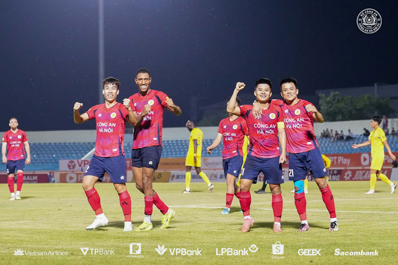 CLB CAHN gặp Buriram United ở trận chung kết Shopee Cup. Ảnh: CLB CAHN.