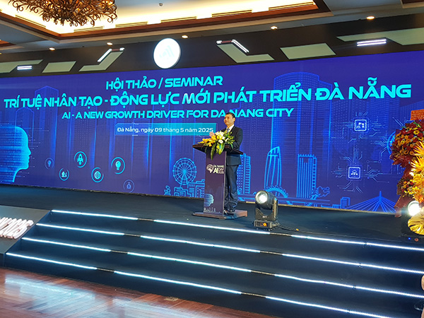 Phó Chủ tịch Thường trực UBND TP Đà Nẵng Hồ Kỳ Minh phát biểu tại hội thảo.