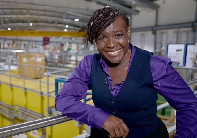 Bà Maggie Aderin-Pocock. Ảnh: BBC.