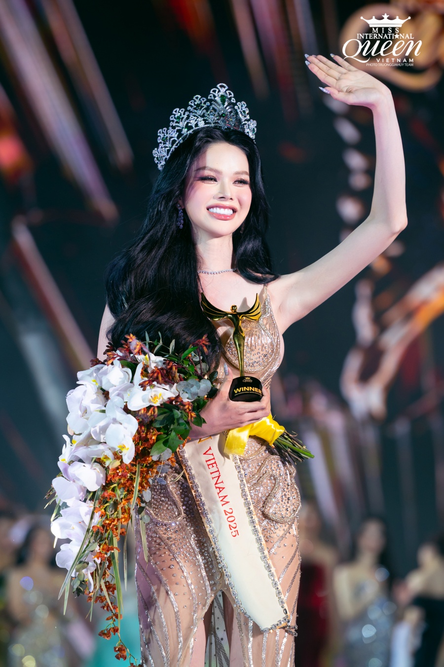 Khoảnh khắc đăng quang của Hà Tâm Như