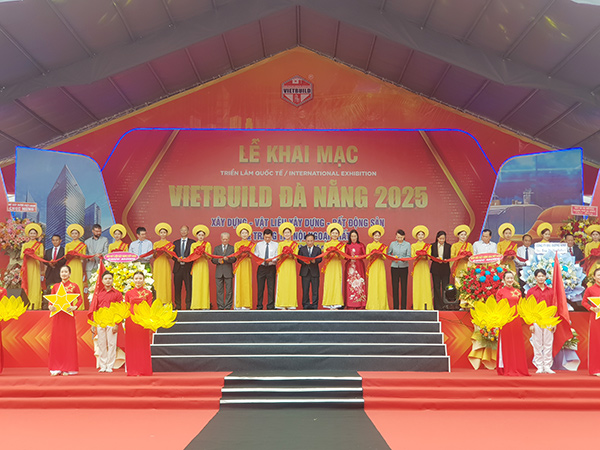 Cắt băng khai mạc triển lãm quốc tế Vietbuild Đà Nẵng 2025.