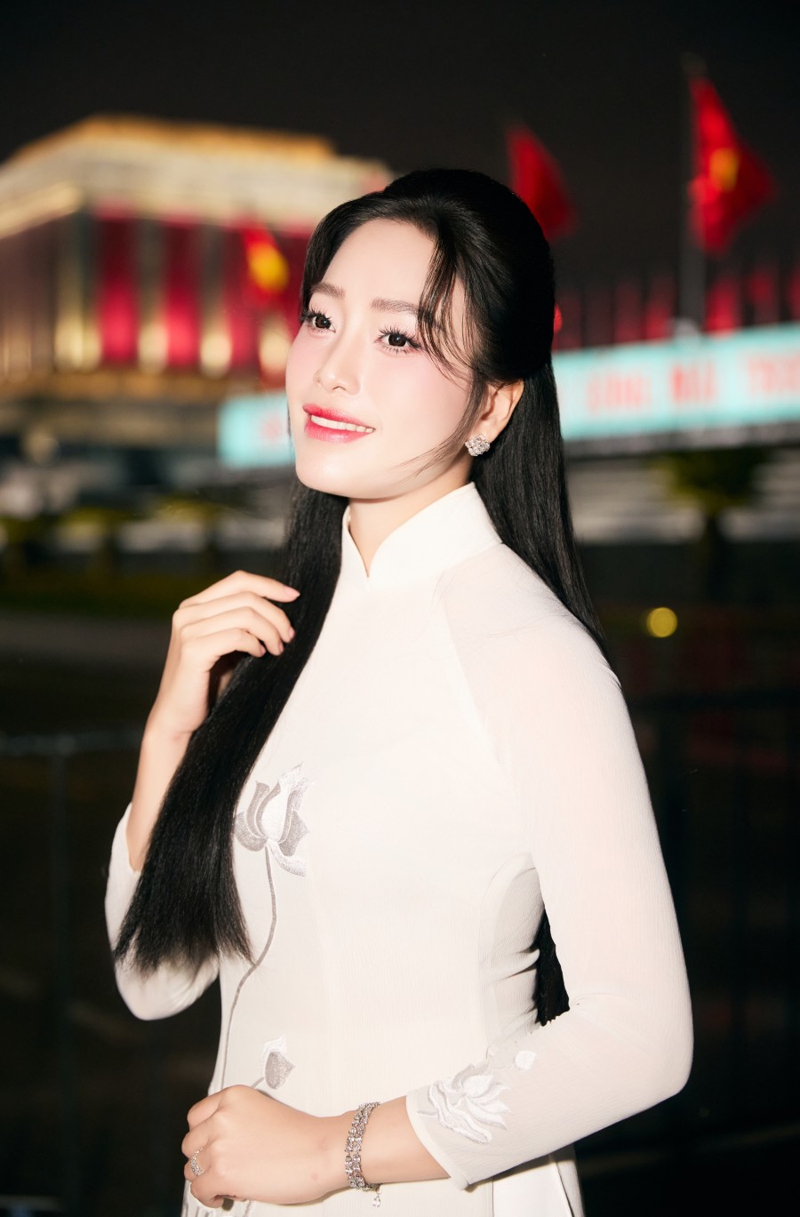 Ca sĩ Huyền Trang