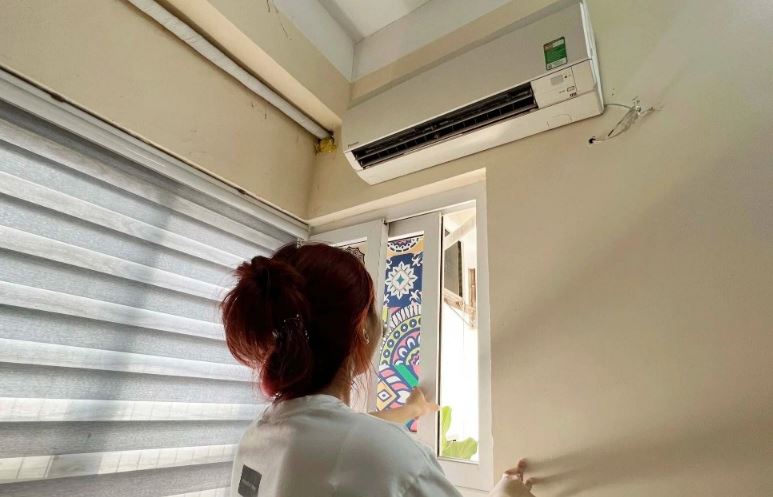 Bật điều hòa: Đóng cửa trước hay sau? Câu trả lời khiến nhiều người bất ngờ!