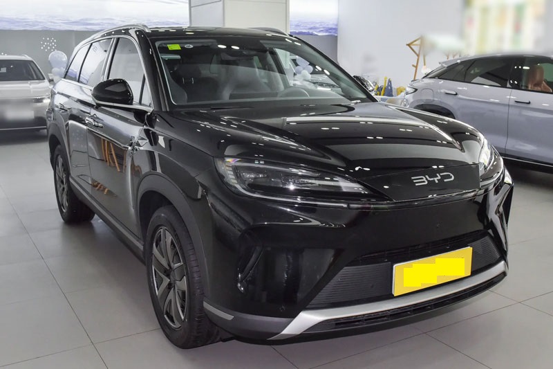 BYD Sealion 07 DM-i 2025.