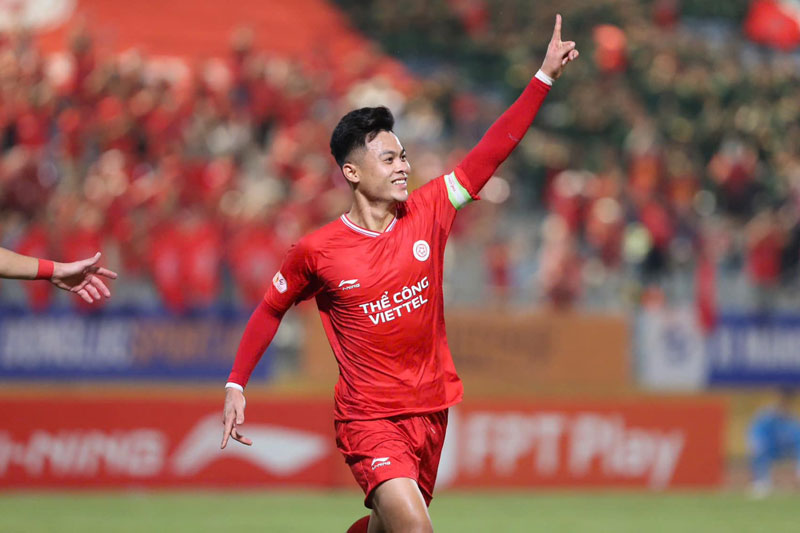 Tuyển thủ Việt Nam sắp cập bến tân binh V.League, nhận ‘lót tay’ gần 1 triệu USD?