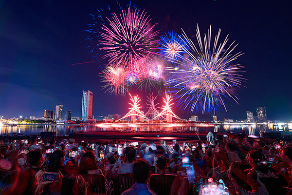 Màn trình diễn của đội Đà Nẵng