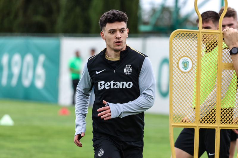 Al-Hilal phá kỷ lục mua Bruno Fernandes, Man United nhắm học trò cũ của Ruben Amorim thay thế