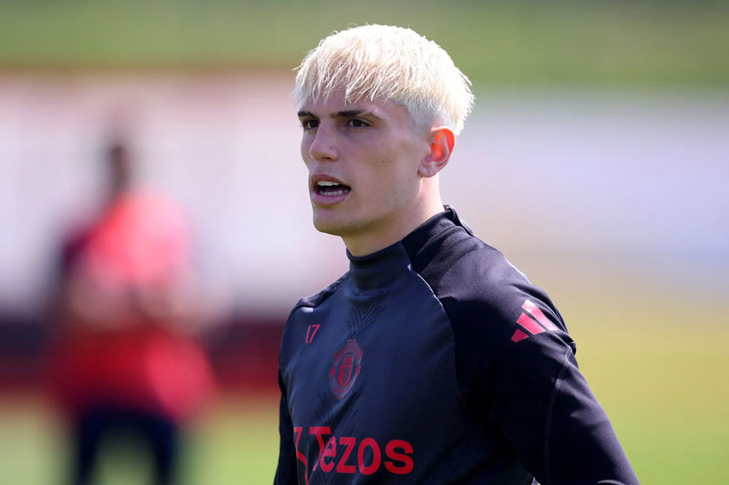 Alejandro Garnacho 'đào tẩu' khỏi Man United, bến đỗ mới tại Ngoại hạng Anh khiến fan dậy sóng