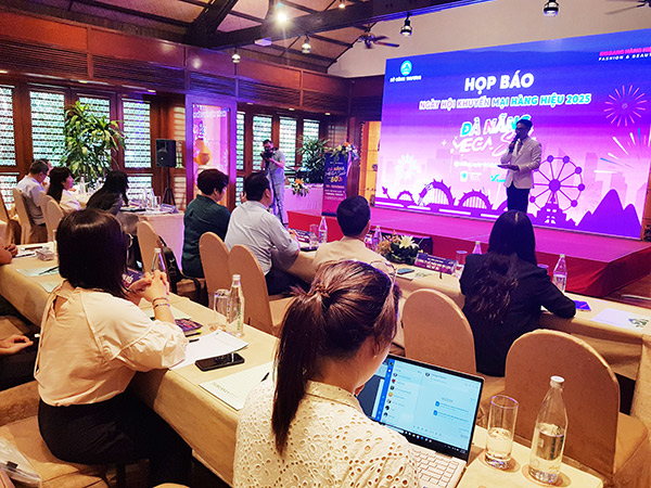 Họp báo chiều 4/6 giới thiệu Ngày hội khuyến mại hàng hiệu - Mega Sale Đà Nẵng 2025.