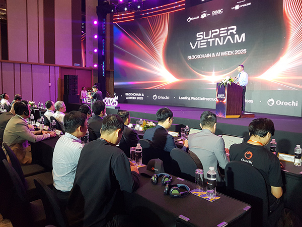 Hội nghị toàn thể chiều ngày 4/6 của sự kiện "Super Vietnam2025".